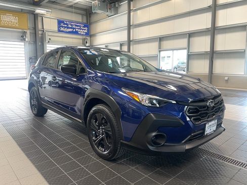 Used 2024 Subaru Crosstrek 2.0i image 1