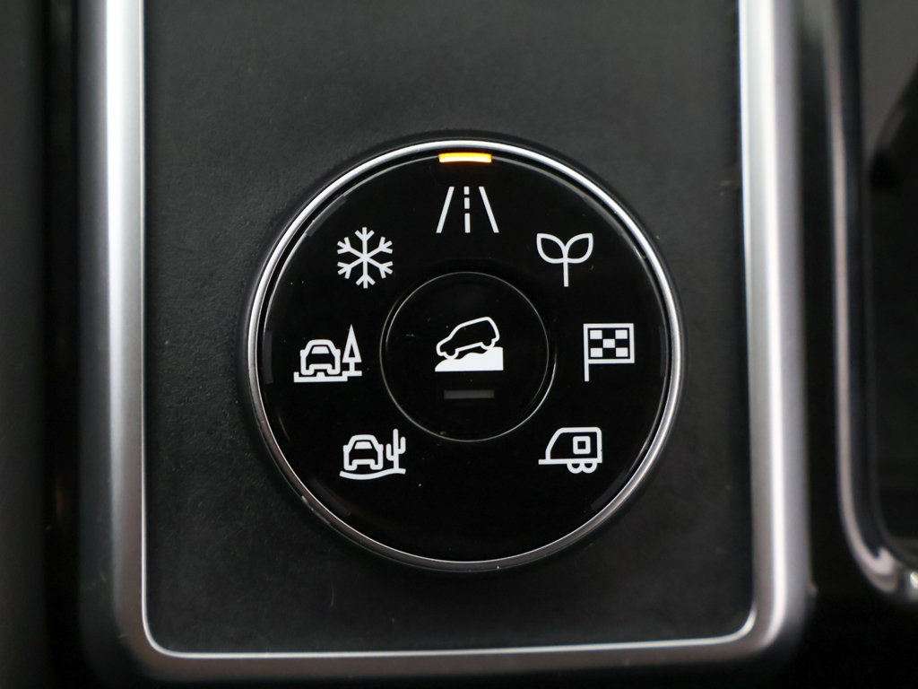 Used 2024 Nissan Pathfinder SL AWD/4WD image 57