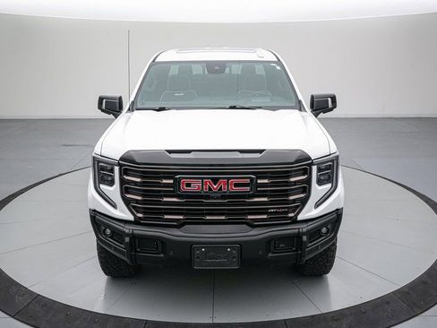 Used 2024 GMC Sierra 1500 AT4X image 10