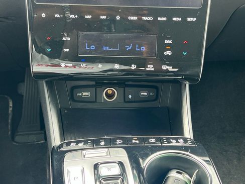 Used 2023 Hyundai Tucson Limited image 34