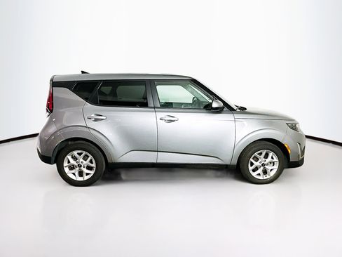Used 2025 Kia Soul LX w/ LX Technology Package image 10