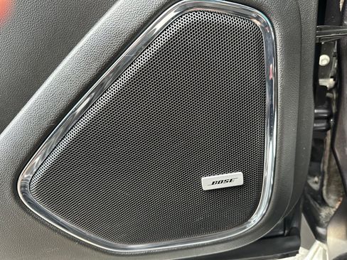 Used 2015 GMC Yukon SLT w/ Open Road Package image 11