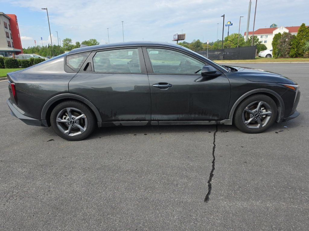 Certified 2025 Kia K4 FWD image 8