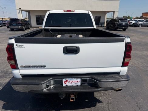 Used 2007 Chevrolet Silverado 2500 LT w/ Onstar Plus Package AWD/4WD image 13