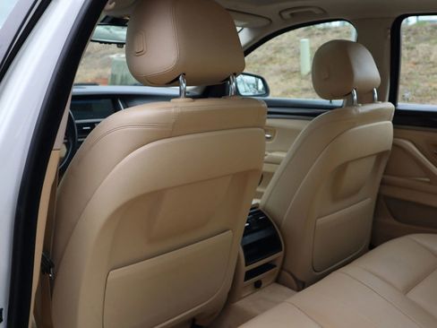 Used 2015 BMW 528i Sedan image 9