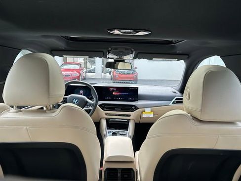 Used 2025 BMW i4 eDrive40 w/ Premium Package image 7