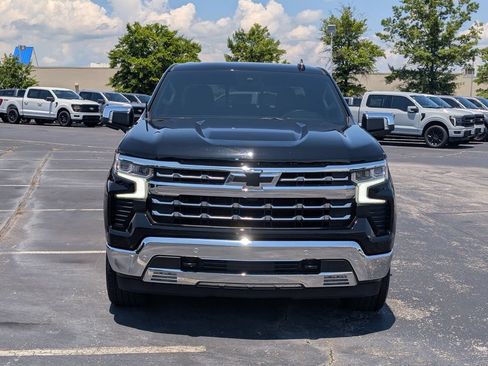 Used 2024 Chevrolet Silverado 1500 LTZ w/ LTZ Convenience Package II AWD/4WD image 7