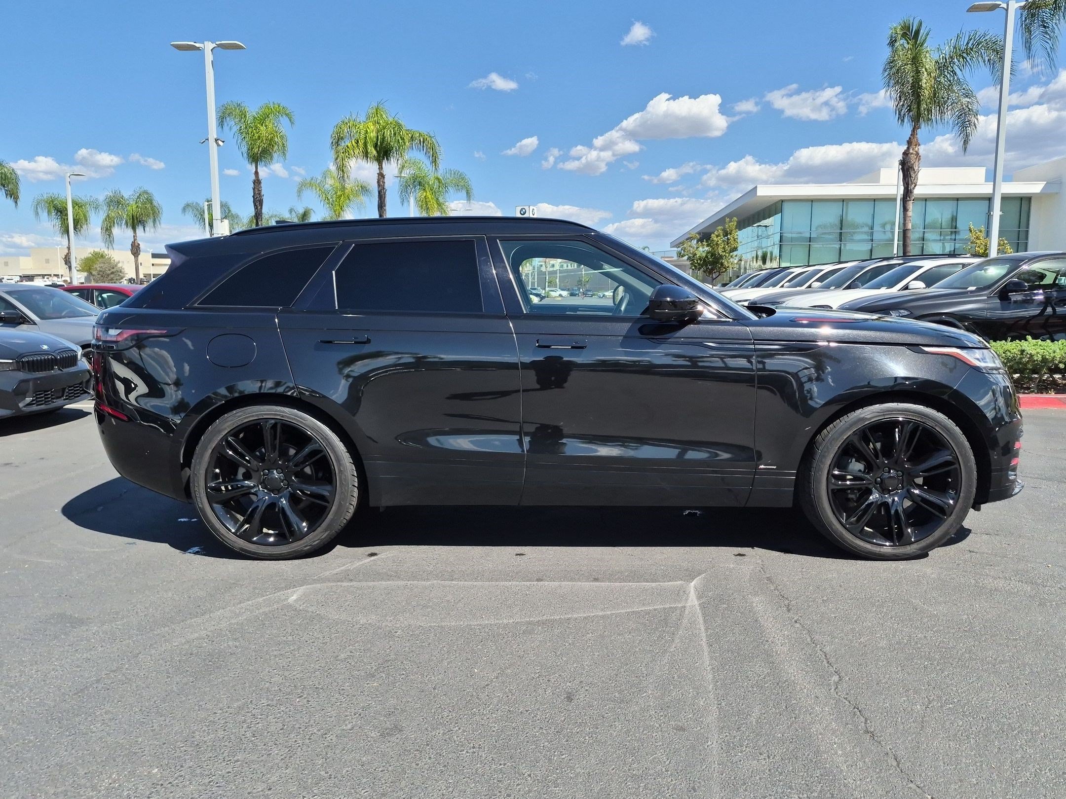 Used 2020 Land Rover Range Rover Velar R-Dynamic HSE AWD/4WD image 11