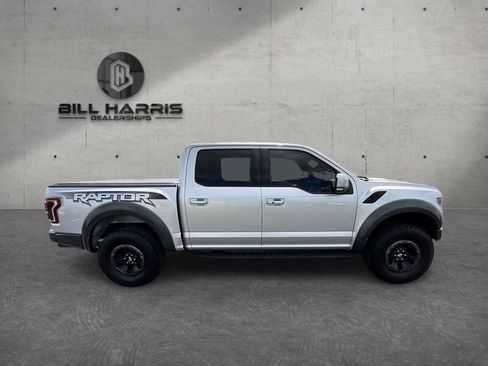 Used 2017 Ford F150 Raptor w/ Equipment Group 802A Luxury AWD/4WD image 4