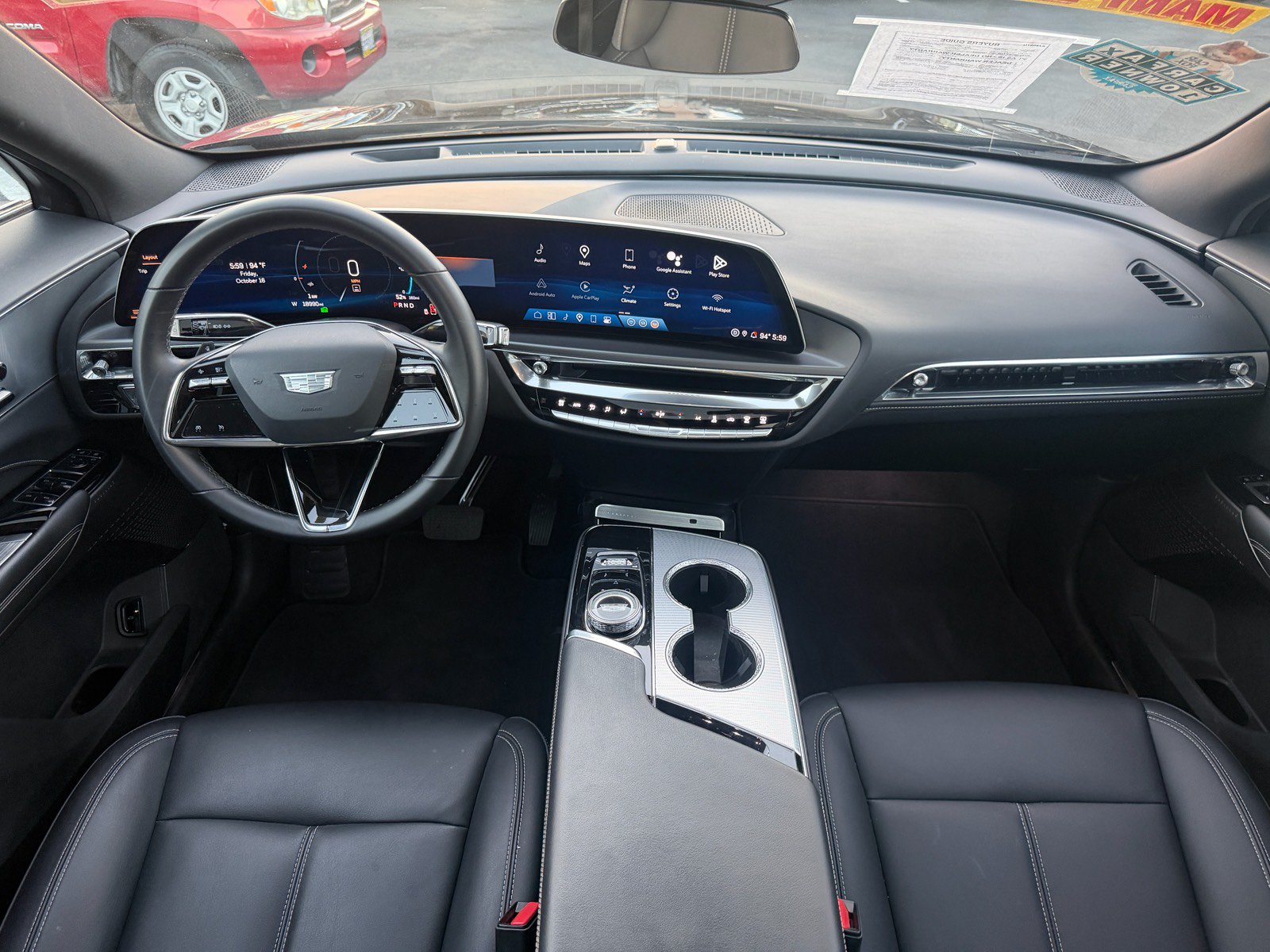 Used 2024 Cadillac Lyriq Tech AWD/4WD image 15