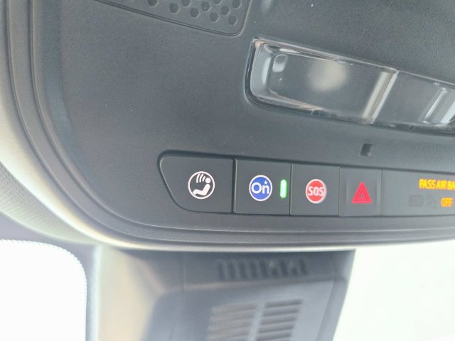 Used 2026 Chevrolet Equinox LT FWD image 25