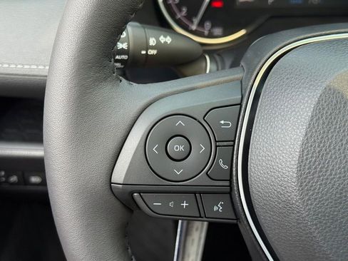 Used 2025 Toyota RAV4 XLE Premium w/ Weather Package image 17