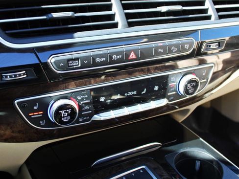 Used 2017 Audi Q7 3.0T Premium Plus image 27