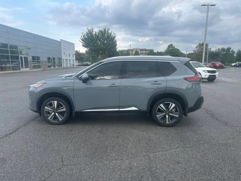 Used 2023 Nissan Rogue SL FWD image 8