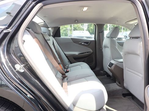 Certified 2025 Chevrolet Malibu LT FWD image 29