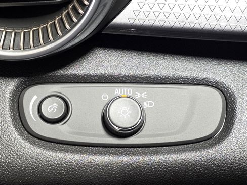 New 2026 Chevrolet Trax ACTIV image 33