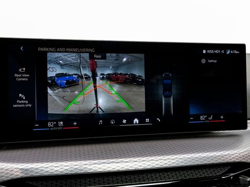 Used 2025 BMW 330i xDrive Sedan w/ Convenience Package image 27