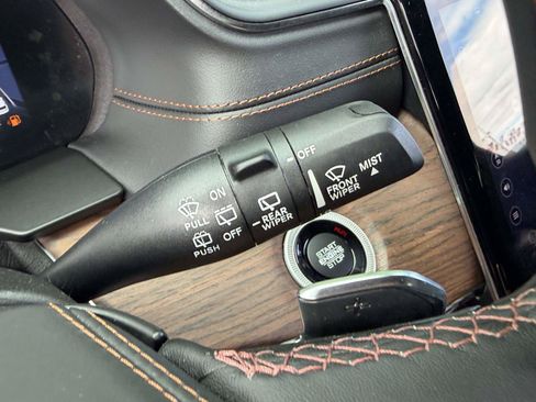 Used 2023 Jeep Grand Cherokee L Summit w/ Advanced Protech Group IV AWD/4WD image 28