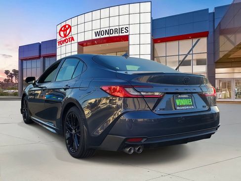 Used 2026 Toyota Camry SE w/ Multimedia Upgrade Package image 3