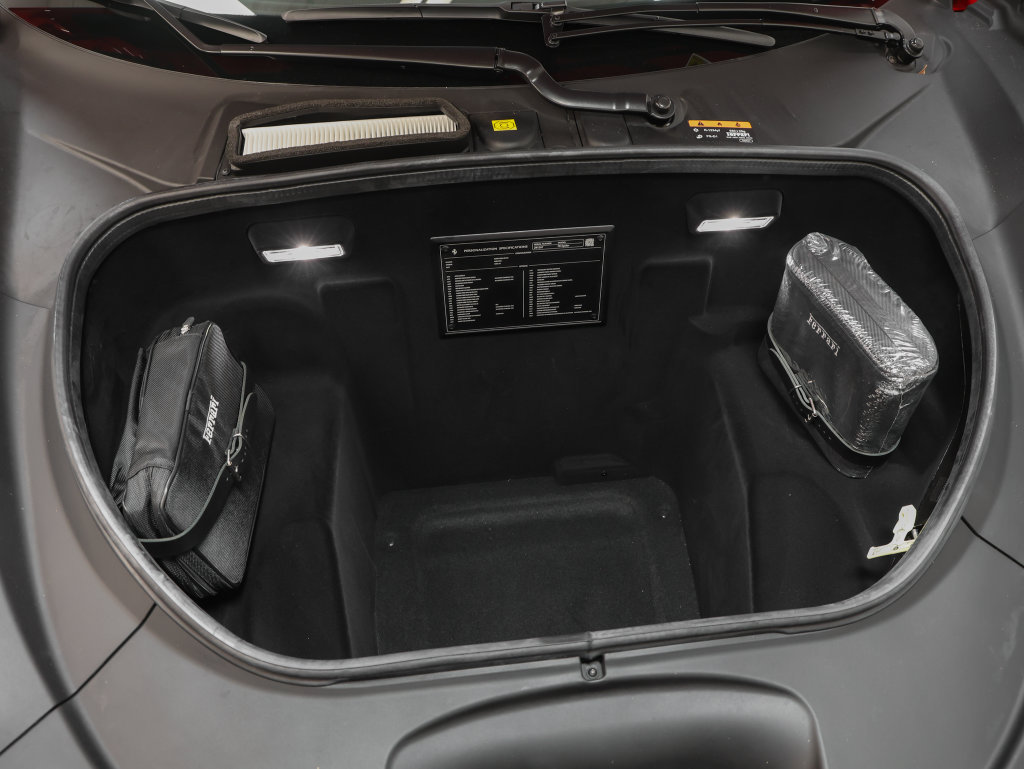 Certified 2023 Ferrari F8 Tributo RWD image 19