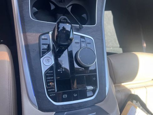 Used 2021 BMW X5 xDrive40i w/ Premium Package AWD/4WD image 15
