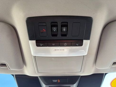 Used 2023 Nissan Pathfinder SL w/ SL Premium Package AWD/4WD image 26