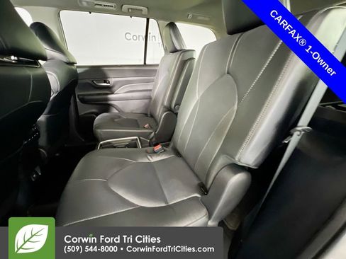 Used 2024 Toyota Grand Highlander AWD image 29