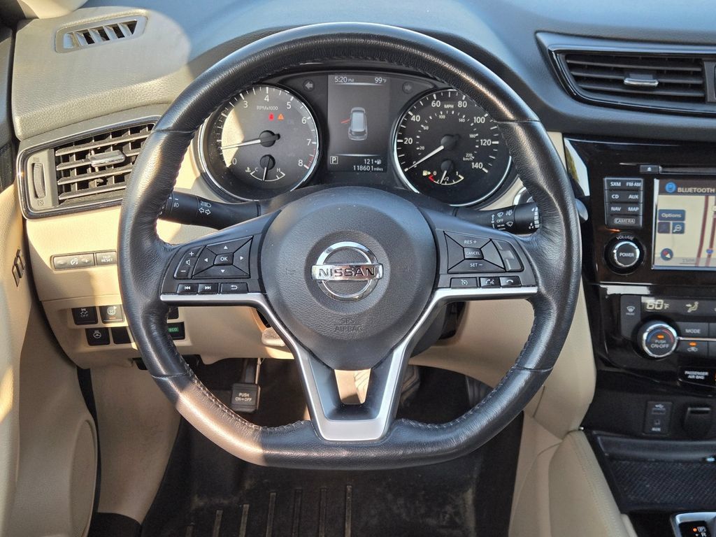 Used 2017 Nissan Rogue SL FWD image 18