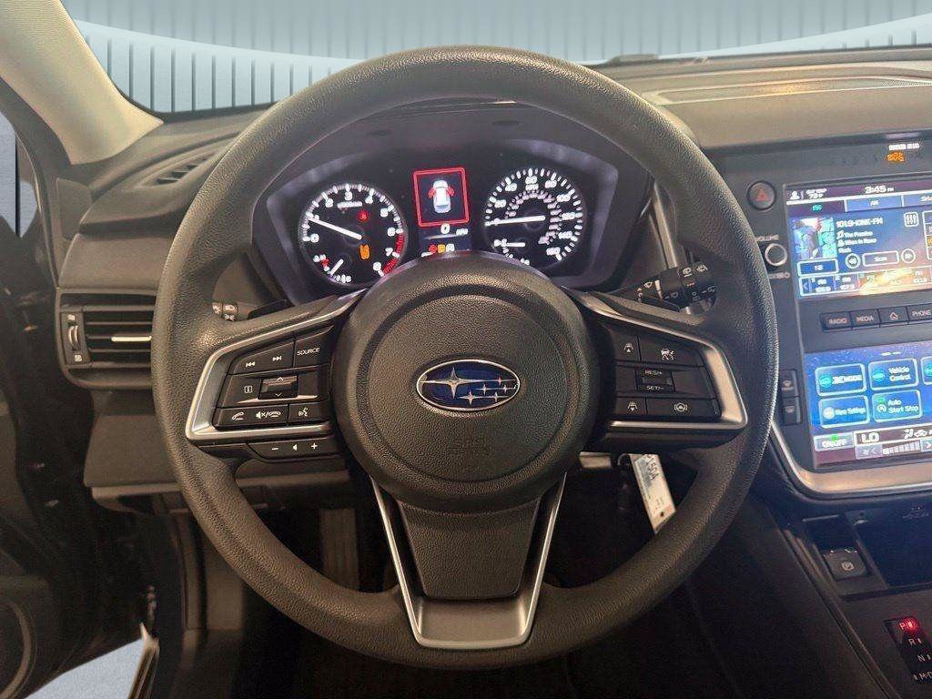 Used 2025 Subaru Outback AWD/4WD image 9