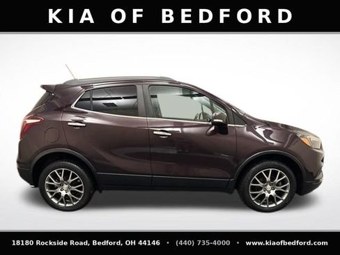 Used 2018 Buick Encore Sport Touring AWD/4WD image 4