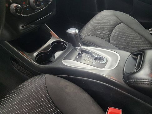 Used 2018 Dodge Journey SE w/ Blacktop Package image 26