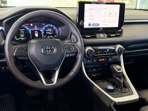 Used 2024 Toyota RAV4 XSE w/ Advanced Technology Package AWD/4WD image 32