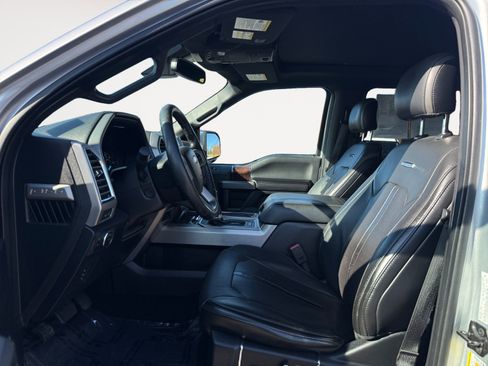 Used 2016 Ford F150 Platinum w/ Equipment Group 701A Luxury image 10