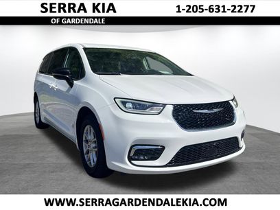 Used 2024 Chrysler Pacifica Touring-L