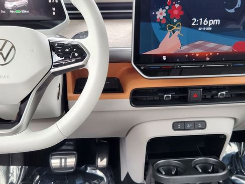 New 2025 Volkswagen ID. Buzz Pro S Plus AWD/4WD image 25