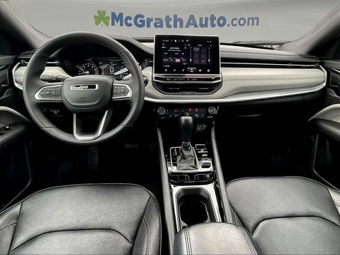 Used 2025 Jeep Compass Limited AWD/4WD image 10