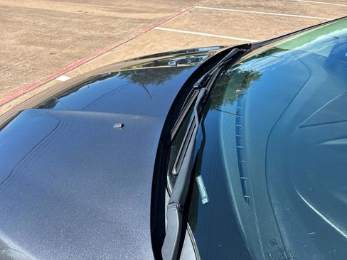 Used 2018 Ford Focus Titanium FWD image 18
