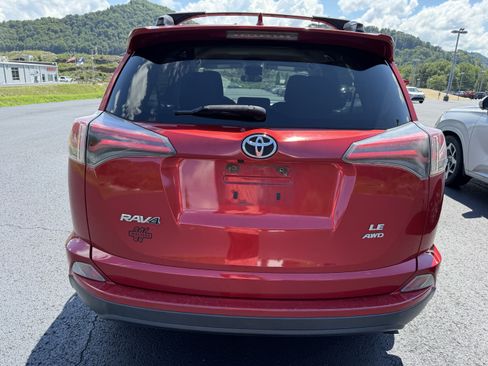 Used 2017 Toyota RAV4 LE w/ All Weather Liner Package AWD/4WD image 6