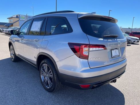 Certified 2022 Honda Pilot Sport image 3