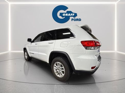 Used 2019 Jeep Grand Cherokee Laredo AWD/4WD image 4