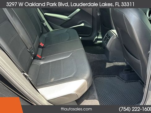 Used 2015 Volkswagen Passat TDI SE FWD image 34