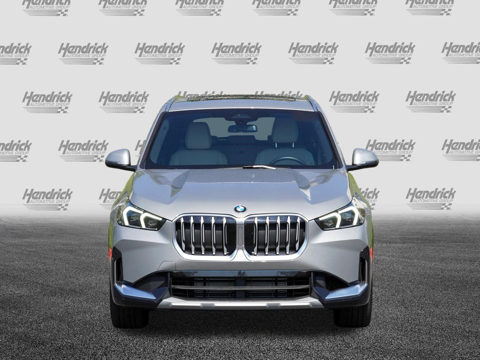 Certified 2025 BMW X1 xDrive28i w/ Convenience Package AWD/4WD image 3