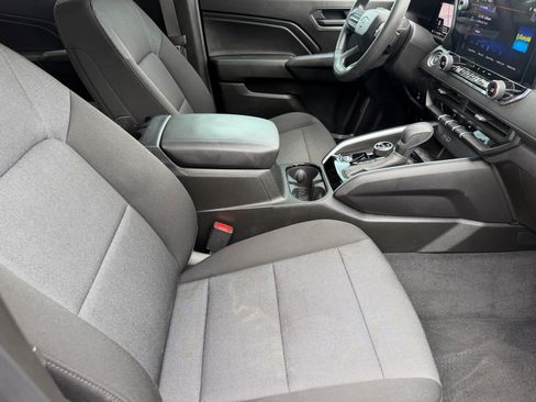 Used 2025 Chevrolet Colorado Trail Boss AWD/4WD image 12