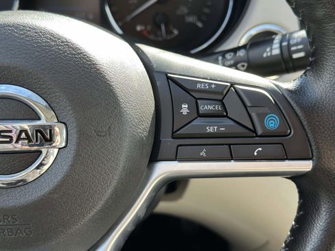 Used 2022 Nissan Rogue Sport SL image 15