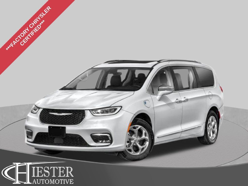 Used 2023 Chrysler Pacifica Limited FWD image 1