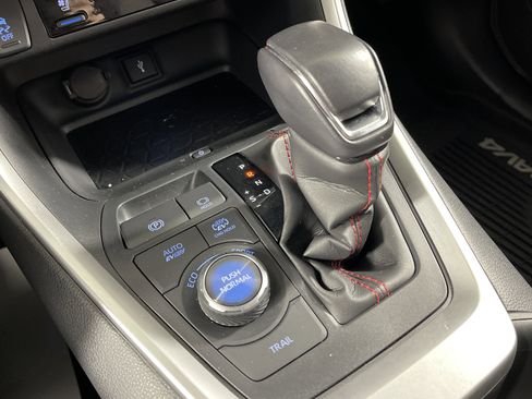 Used 2022 Toyota RAV4 XSE image 26