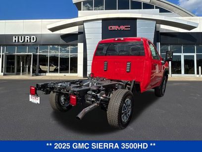 New 2025 GMC Sierra 3500 Pro w/ Convenience Package
