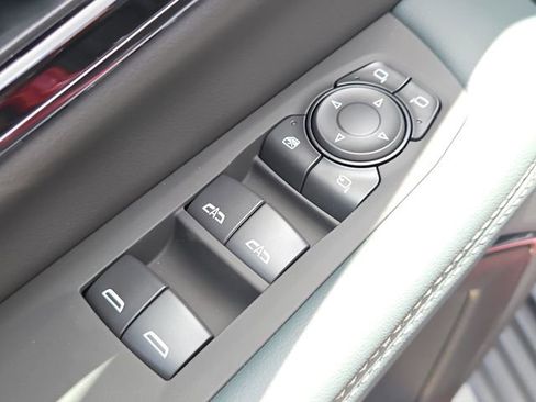 New 2026 GMC Yukon AT4 w/ AT4 Premium Plus Package AWD/4WD image 16
