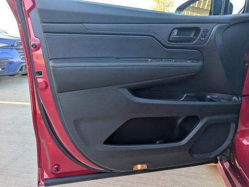 Used 2025 Honda Odyssey Sport-L image 22