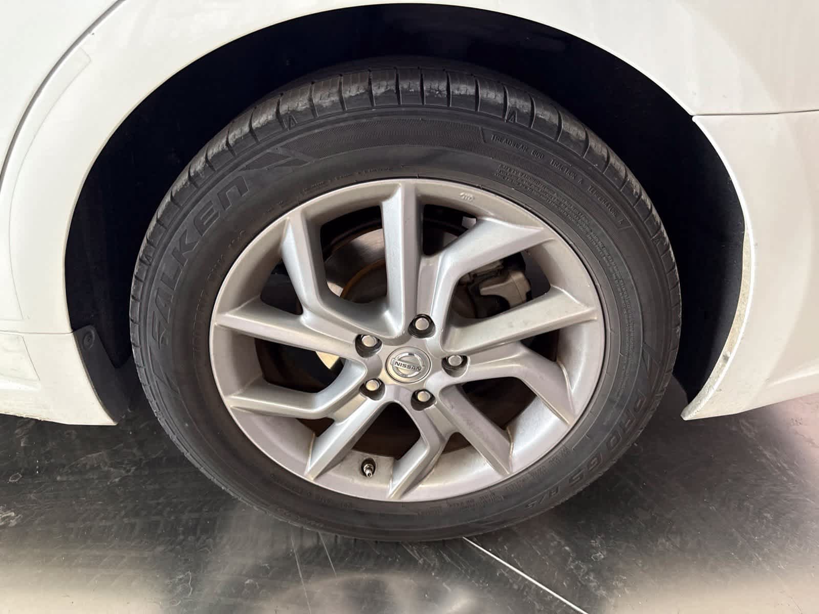 Used 2014 Toyota Avalon XLE Premium FWD image 11